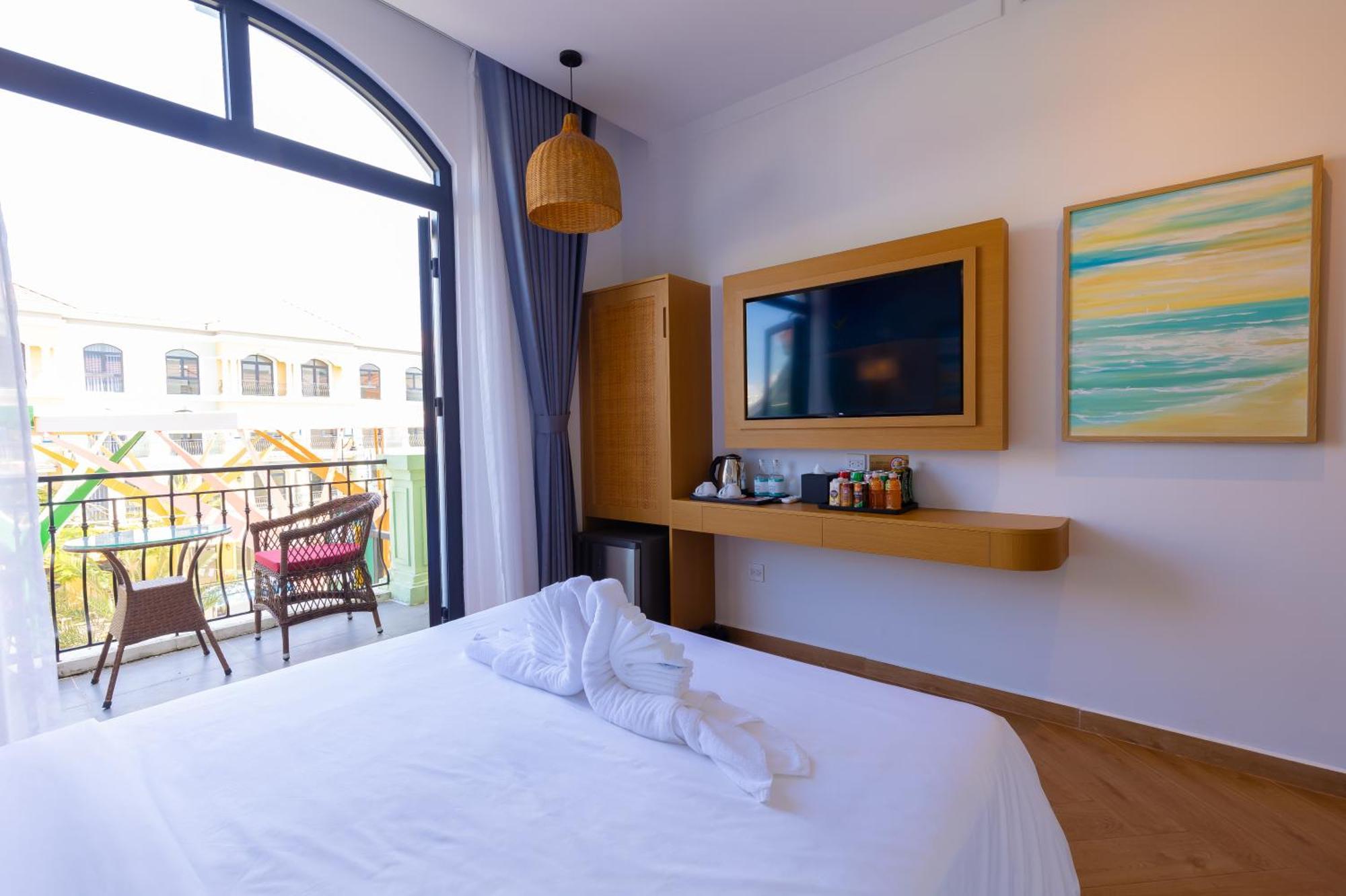 Solea Hotel Grandworld Фу Куок Екстериор снимка